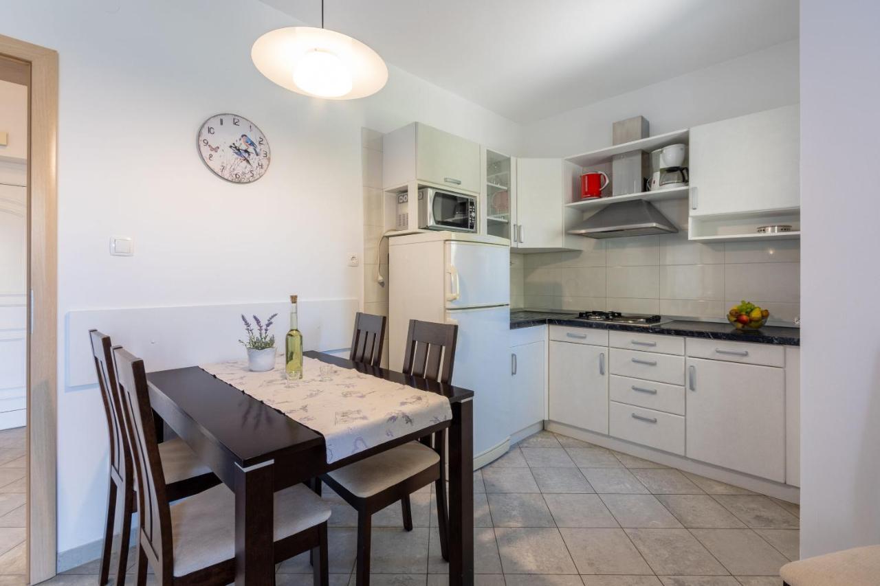 Apartments Vesna Malinska Luaran gambar