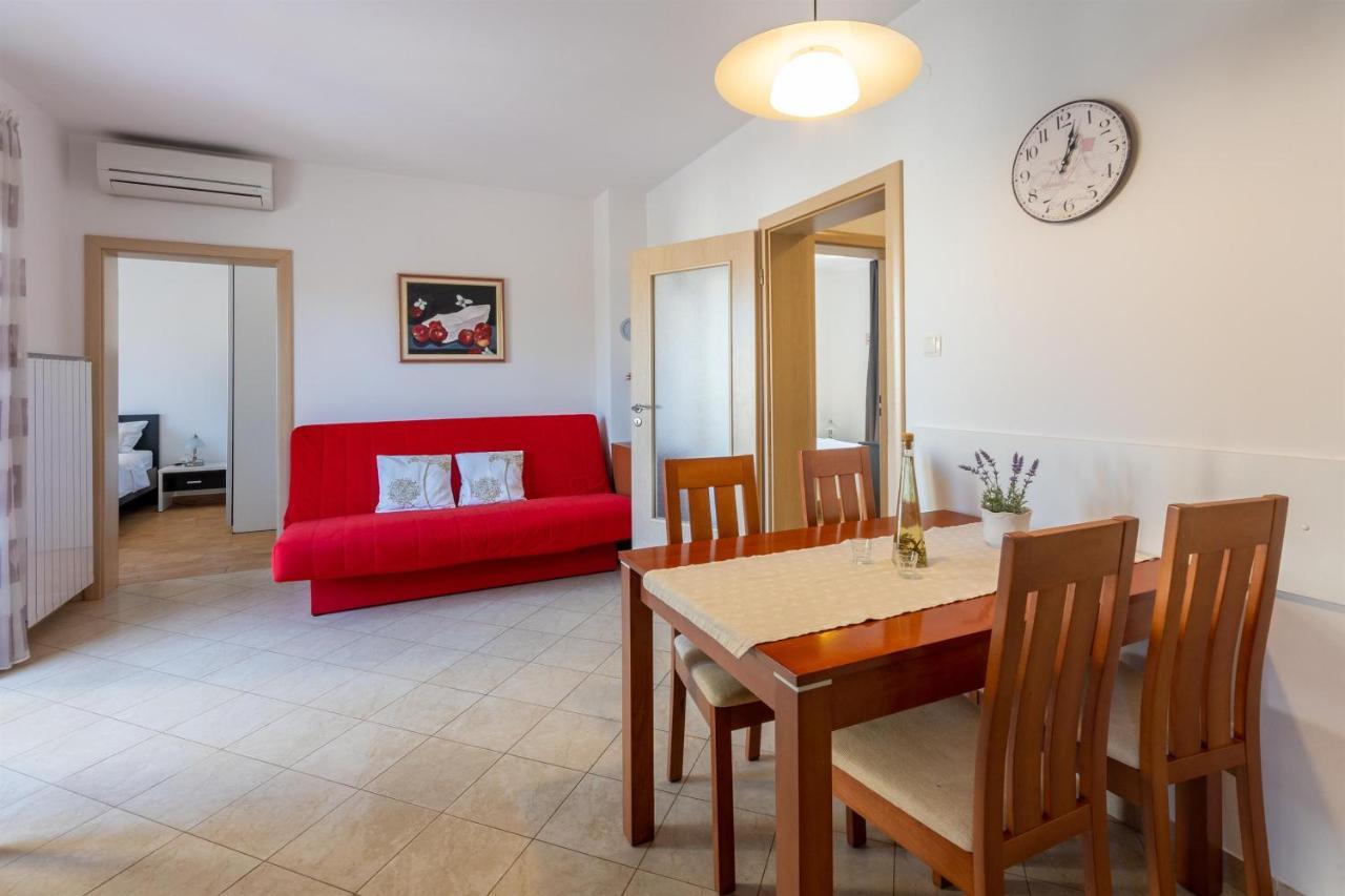 Apartments Vesna Malinska Luaran gambar