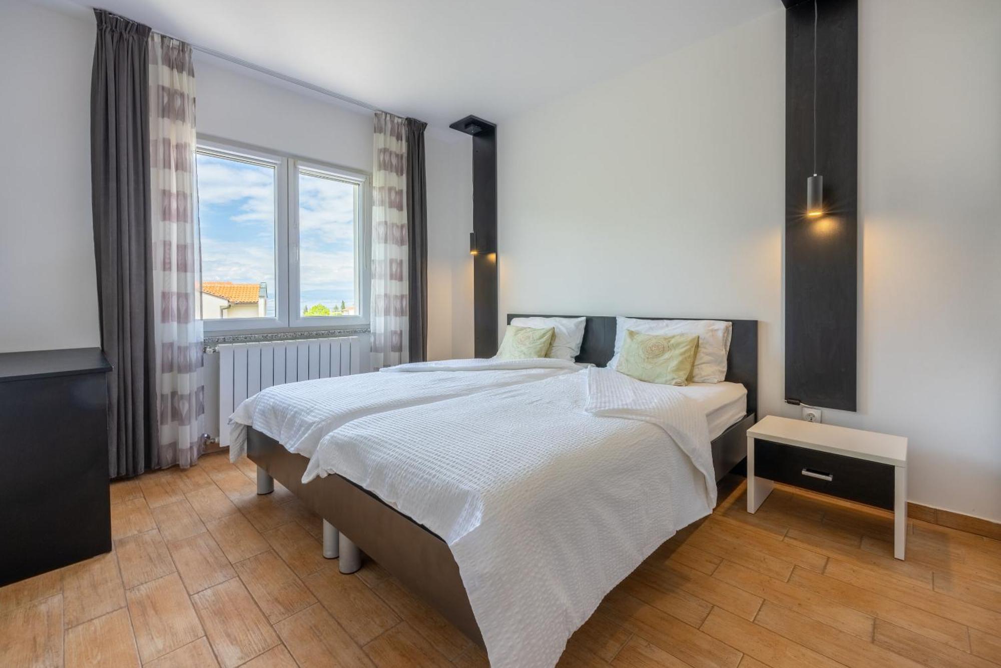 Apartments Vesna Malinska Luaran gambar